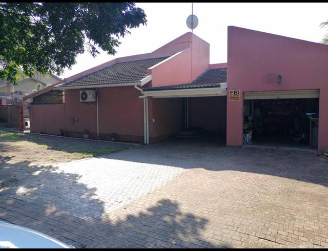 3 BEDROOM HOUSE FOR SALE IN ARBORETUM